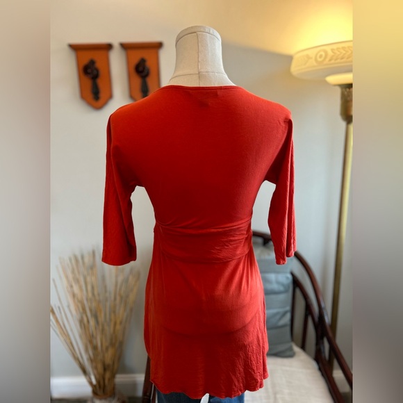 Banana Republic Plunging V - Picture 3 of 4